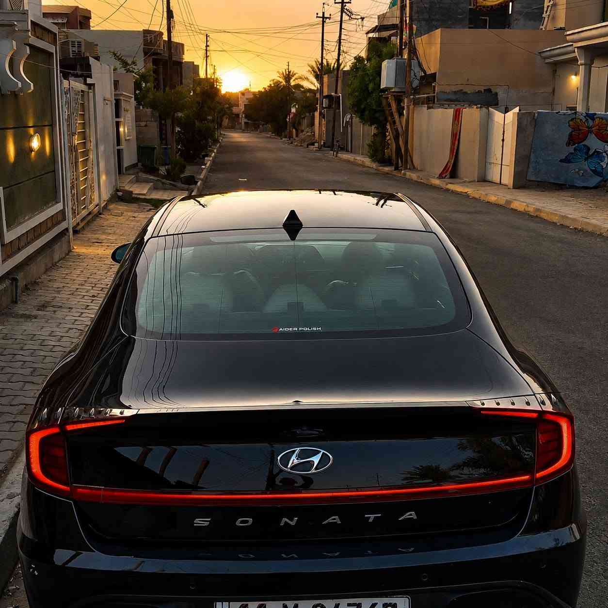 سلام عليكم سوناتا موديل 2020 أمريكي ليبل واحد كير محرك2500تنفس طبعي صدر تبرد تخم تاير تبريد ثلج كله مكفول سياره فول ما عدا الفتحه  بصمة تشغيل عن بعد تحكمات ستيرن سبورت شارة بل مري كير دكم لاذار امامي لد امامي خلفي حساسات خلفيه ٤ انضمة قيادة تبريد قطعتين تثبيت سرعة تحديد مسار سايد بريك كهرباء  جنطة كهرباء  شاشة تحكمات ستيرن كشناتا تدفئة كشن كهرباء سيارة جاهزة من كلشي رقم بغداد دولي سنويه ٣١ بسمي تحويل مباشر سيارة حادثهة من أمريكية جاملغ خلفي وبيهة ٣ قطع صبغ سيارة جاهزة من كلشي وحلة من صور سعر١25 وقابل للتفاوض هاتف ***********. ***********
