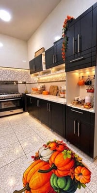 دواليب • خزائن • بدون تفاصيل