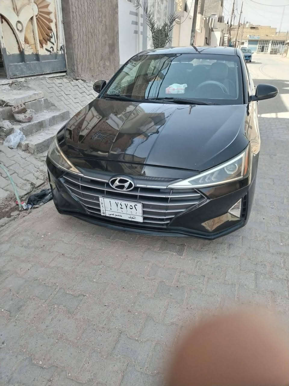 السلام عليكم
هونداي النترا للبيع.رقم نجف باسمي. 

موديل 2019 وارد امريكي حادثها چاملغ و بنيد. 

ماشية 193 الف كيلومتر.

السنوية لسنة 2028 

المواصفات: 

محرك 2000 دوش

گير at

رادارات جانبية

تدفئة مقاعد امامية و ستيرن

3 انظمة قيادية

السيارة بحالة جيدة جدا و استخدامها شخصي. 
البطارية و تخم تاير جديد. 

وكل اجهزة السيارة شغالة و ما بيها اي نقص ما عدا تحتاج حدادية المقدم والكامرة عطلانة فقط. 

مكان السيارة النجف

السعر: 108.

للتواصل: 

***********
