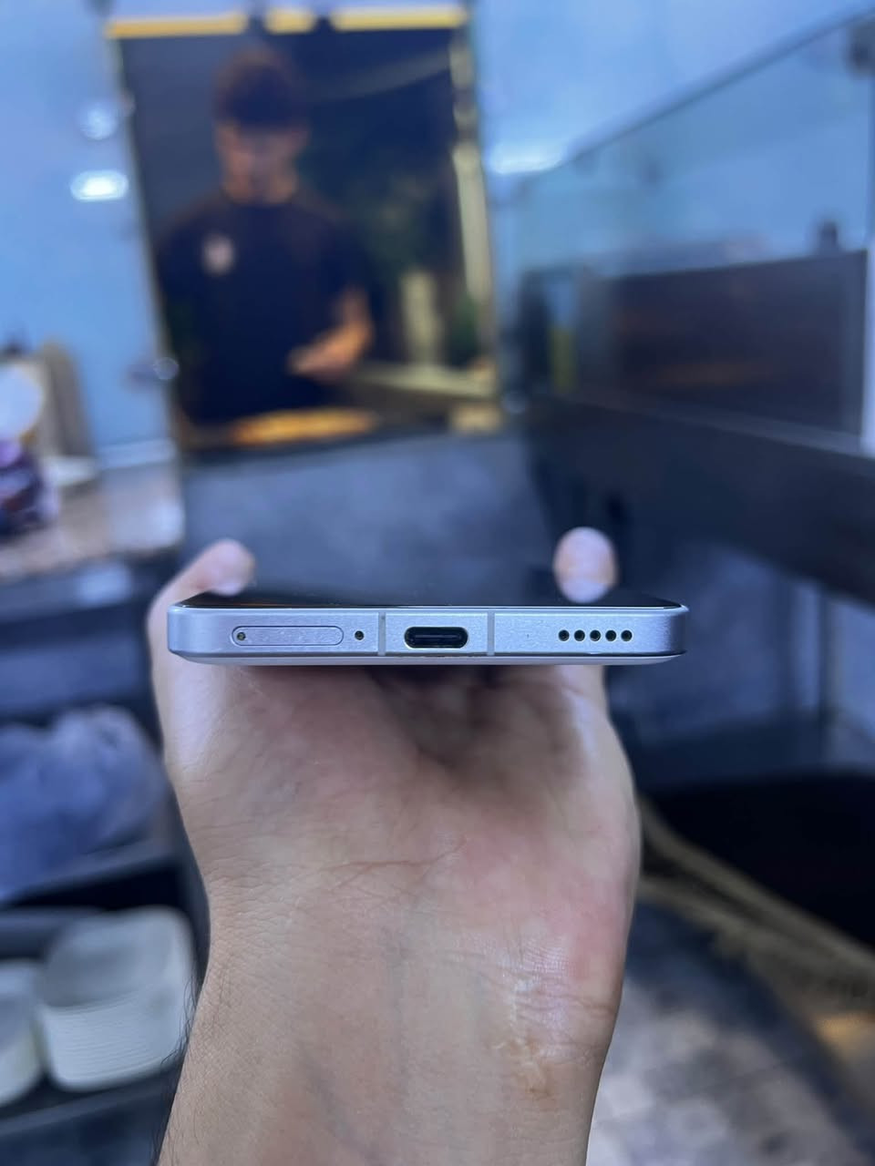 بوكو f6برو 
ذاكره 512
دبل سم كارت 
وحش الالعاب 
الجهاز شرط ماا مفتوح 
120فريم 
بطاريه 5000
يدعم شحن سريع بقدره 120
من ال1 الا ال100ب20 دقيقه 
نضافه 100‎%‎
بي طبع كلش خفيف مال تيك توك 
رايده ب 380وبي مجال حك جيتك
