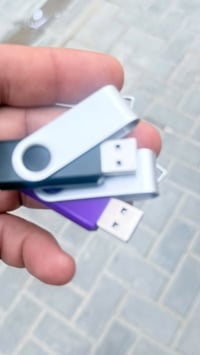 موجود منهن 140 قطعه فلاشات الحجم 4 كيكه 07814823020
