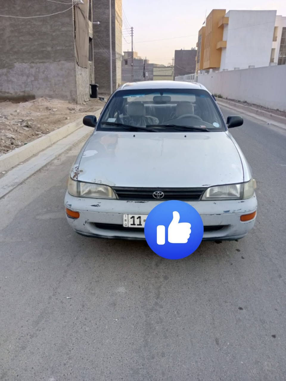 السلام عليكم 
كورله مديل1994يسره خليجي ابلاد گير اوتوماتيك 

محرك حجم 1600

تبريد ثلج 

كهربائيات كلها شغاله 

رقم انگليزي وبسمي سنويه جديده رقم 

بغداد 

مكانه بغداد جديده 

***********
