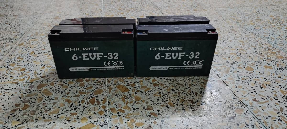 سلام عليكم ورحمة الله وبركاته البيع بطاريات 32 امبير عل فحص عدد 4  سعر 100  وابيهن مجال الطيبين مكاني فلوجه *********** كورك  وبي وتساب
