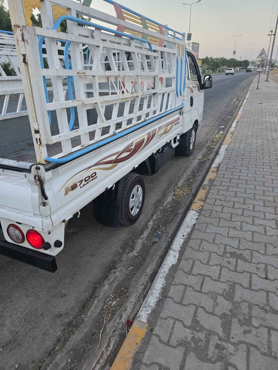 كيا ٢٠٢٠ رقم بغداد شرط التحويل سنوية منتهيه السيارة بدون صبغ بدون تبديل مكفولة كفالة عامة كلها شرط سيارة جاهزة السعر ١٣٣ بيها مجال بسيط مكانها كركوك ***********
