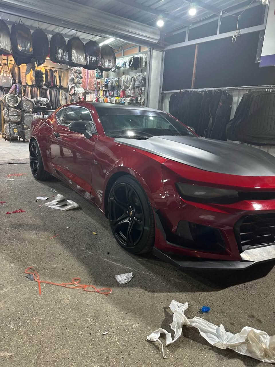 سلام عليكم كمارو RS 2023 معروفة مواصفاتها سيارة تخبل بمعنى الكلمة حتى جيك ممشتغل بيها عليها ويالة مال 1LE وعليها اضافة كزوزات تحكم بل ريمونت سيارة ترايها يخبل كير ومكينة مكفولات ممفتوحات بلاديات بنيد معدل مالتها نفسة بس جاملغات امامية مبدلات اصليات بيها شاصي ولغد وكدامك صور الحادث السعر145 وبيها مجال قليل مكان السيارة بغداد الغزالية***********
