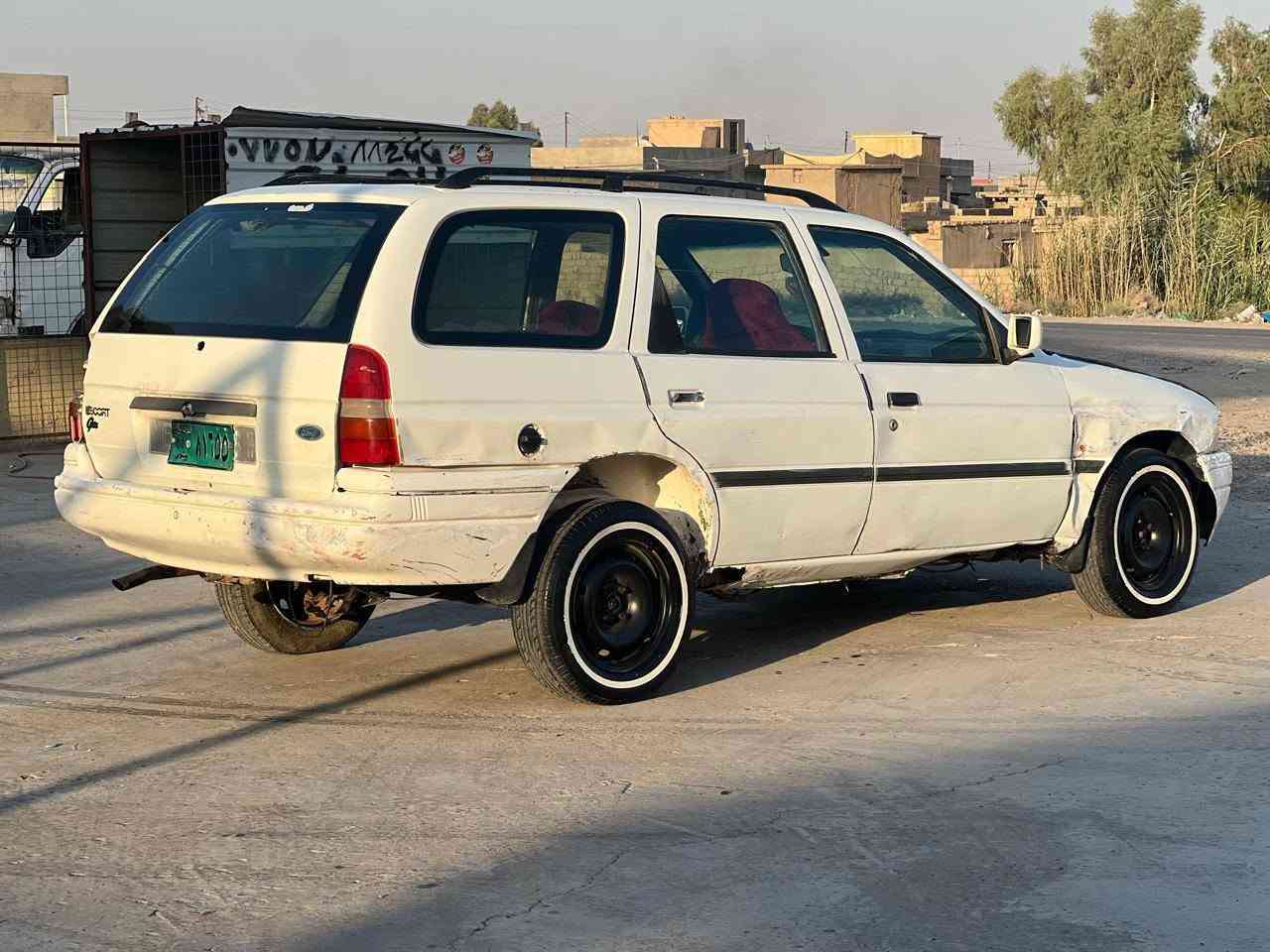 السلام عليكم
فورت ستيشن للبيع 
كير عادي ومحرك السود ابو جمل المرقوب كبريته شرط 
وكاله تحويل شرط رقم نينوى 
توير فوك نص عمر 
صدر فوك نص عمر 
كهربايات كله شغاله لايت عالي ناصي بك لايت مسجل جوم كهربايات ربعتهن 
السياره حلوه وقتصاديه مالت بيت مالت شغل 
مالت عمال كلشي ترهم سياره ما تصرف عليه ربع رقم بيه وتساب ***********مزنجر مفتوح مكاني الشرقاط قريه شكرا
