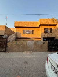للإيجار  المساحه ١٥٠  وحدتين سكنية  الارضي يحتوي على كراج  وصاله ومطبخ...