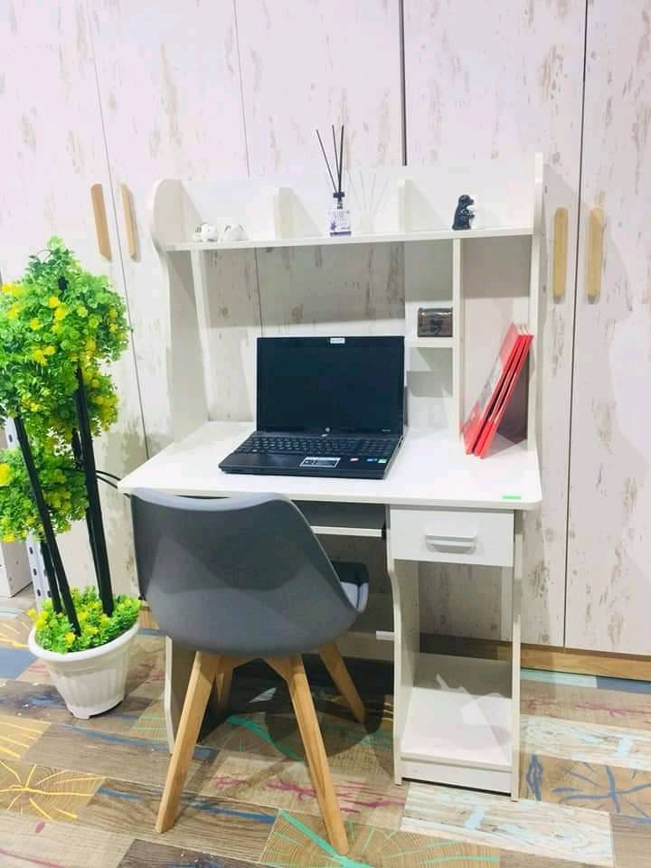 ميز مكبتي سعره 110