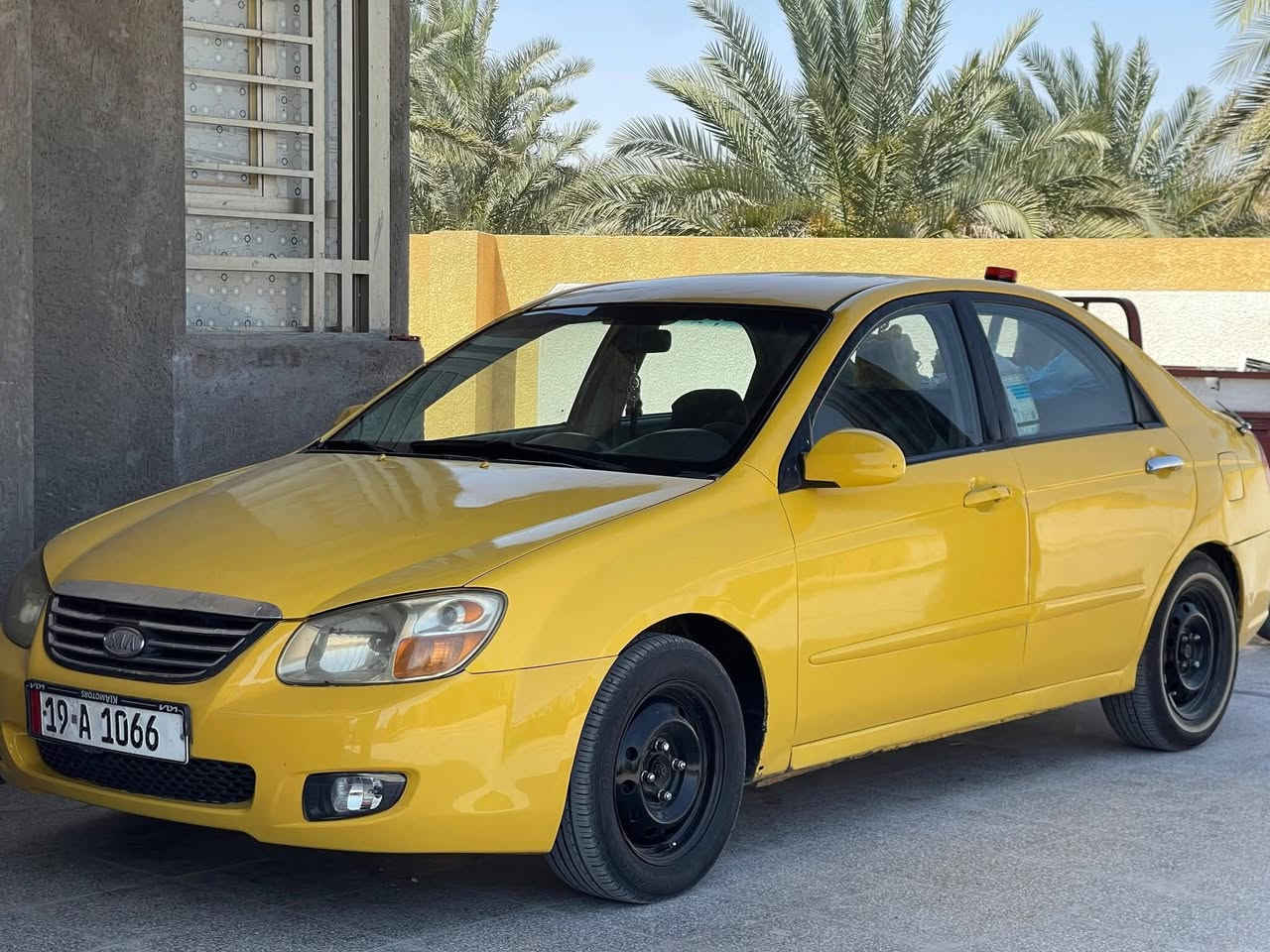 سلام عليكم سبكترأ2009 بسمي رقم كربلاء مصفره هيه وغرمات حادثه الدوسه  وبيه ملاحضات بدون دواخل كير مكينه خير من الله مكفولات تبريد وبيه زوج تاير توني شادهن جاهزه السياره ٧٣وبيه مجال 
سياره جاهزه  مكاني كربلاء حي العباس  عمود ٥٠ترهم مراوس او ابيع 
***********
