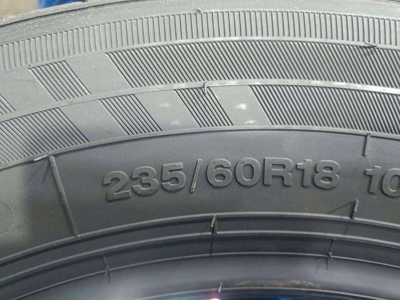 تايرات • 235/60/18 • سورنتو