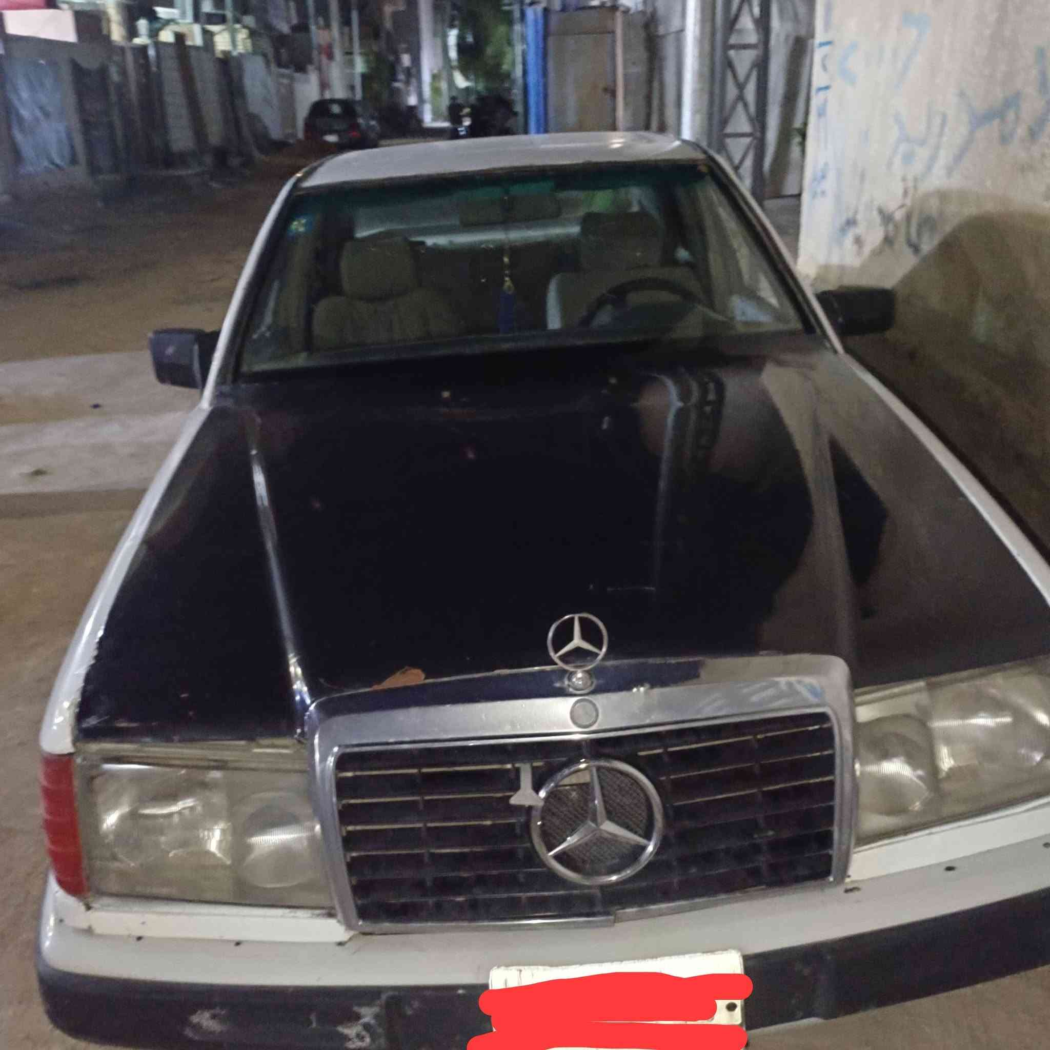 سلام عليكم أعيد النشر بسبب الوعود الكاذبة مارسدس دب موديل ١٩٩١رقم بغداد محوره مكينه وگير بطه ديلكو ترايك لأي محافظة بيها خياسات السياره مال تعمير رايده ب٢٧ورقه وبيها مجال حك الجيه اليرغب يتصل على الرقم, ***********.
