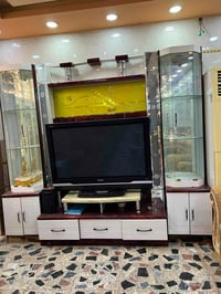 معرض مع بلازمه السعر  250 بي مجال 07831118360