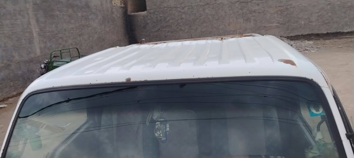 سلام عليكم فونتيرا للبيع كفاله رقم واصط انكليزي مكينه كير شاصي رقم شاصي حدادية تخم تاير كله كفاله موديل ٩٧ سنويه ل٢٩ مكاني حله القاسم الاتصال ***********

نص مكتوب في الصور:
- CHILL