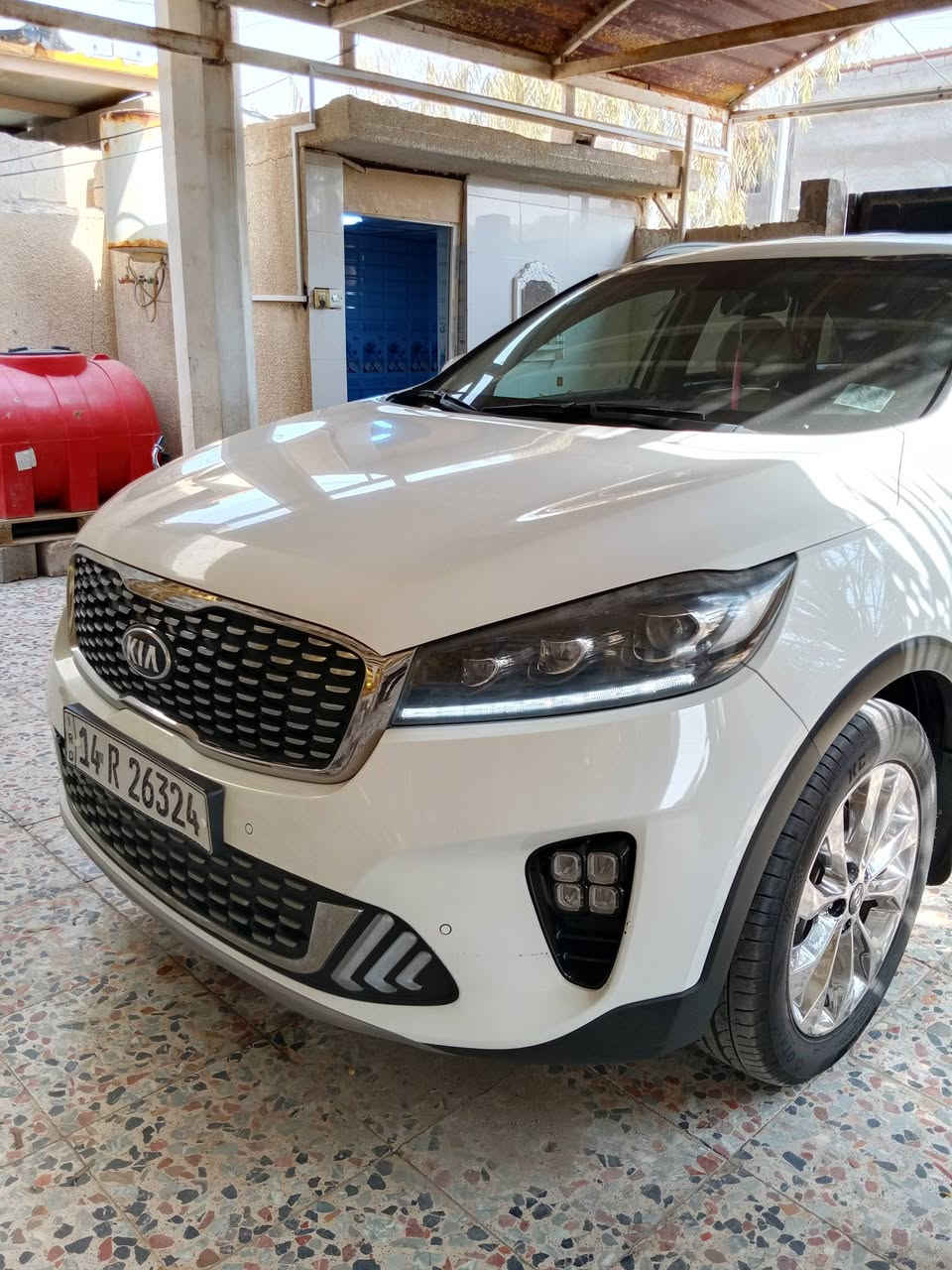 سورنتو 2018  خليجي  شكل 2020
مكفوله 
تايرات قبل اسبوع شادهن
بصمة عدد 2
كشنات جلد
محرك 6V
7 راكب 
حساس هواء
جنطة كهرباء شفط 
لد نهاري ليلي 
حساسات امامي خلفي 
سايد بريك بصمة  
مري شفط 
بردات خلفية 
٣ قطع تبريد 
كاربلي شاشة كبيرة 
٤  انضمة قيادة 
نضام ترحيب 
كشنات كهرباء 
كامرة دوارة
والعديد من المواصفات الاخرى
رقم بصره باسمي 
السعر225
الهاتف/***********
مكان السيارة البصره شط العرب
