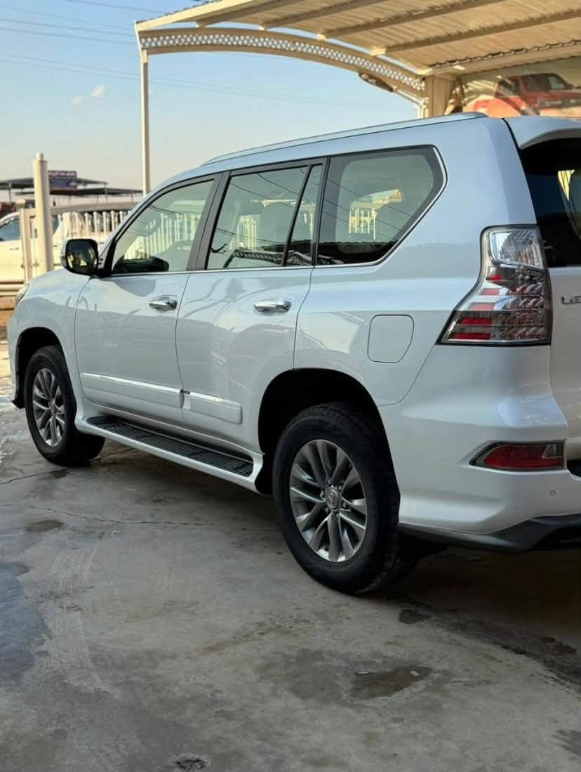 لكزس 2015
GX460 
ابرايم اصلي
داخل بيجي
كشنات كهرباء وجلد
تبريد تدفئه كشنات
فتحه سقف-حساس امامي وخلفي
4 كامرات
محرك بلادي ما مفتوح
سياره مكفوله وجديده 
بيها بارد بيسط باب الخلفي
السعر 300$
***********
