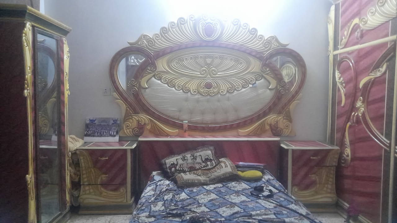 غرفة نفرين • خشب عراقي • زخرفة كاملة