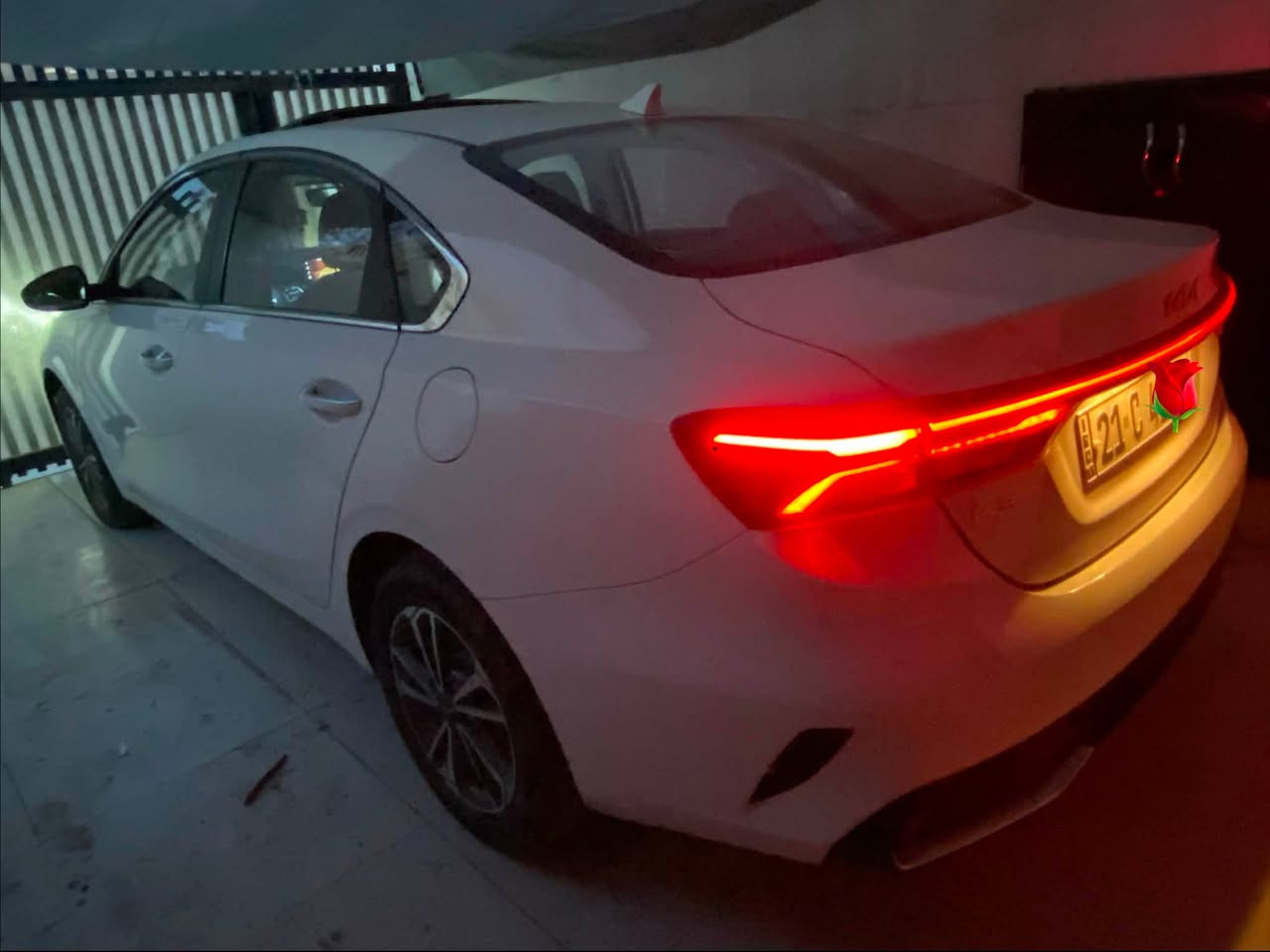 السلام عليكم
كيا سيراتو (k3) تجميع صيني محرك 1500cc دوش دبل نوزل بدون ادوانز نهائيا السيارة من زيرو على أيد الحجي موديل 2022 فول مواصفات 1/1 السيارة مكفولة من الصبغ والبارد والحالوب وتكحيل اعتبره مأخذ زيرو دواخل لزكات الشركة كله عليه السيارة ماشية 34 ألف حقيقي مكانه كركوك لاستفسار الاتصال *********** واتس أب *********** 
مواصفات 
بصمة 
سلايد 
داخل اصفر 
كشتات جلد 
تبريد شاشة وليس تبريد في مسجل 
تبريد قطعتين 
يدات كروم 
أشاير مري 
تبريد قطعتين 
درايف مود 
اوتو هولد 
هيتر مرايات جانبية 
مثبت سرعة 
ليد ويه نزلت هند بريك يشتغل 
استيرن مخيط 
داخل بيانو بلاك

