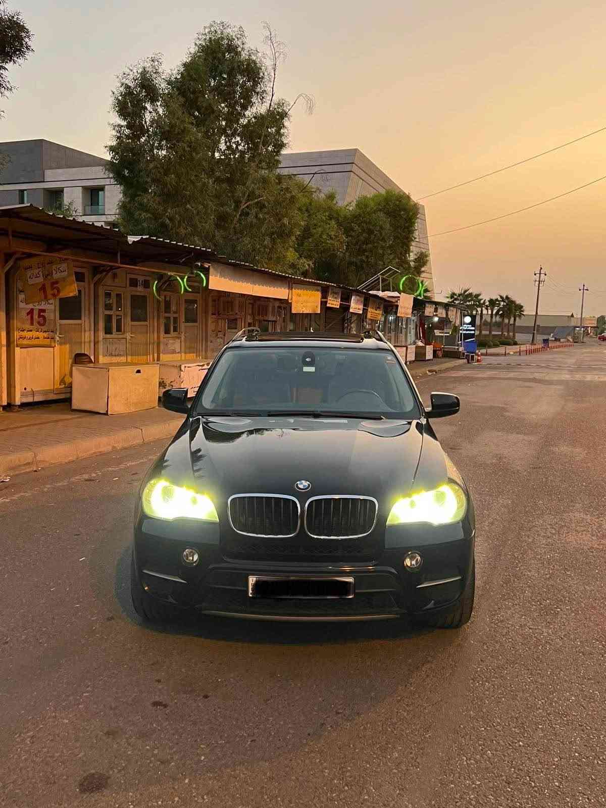 بي ام دبليو • عروش • ٢٠١٢