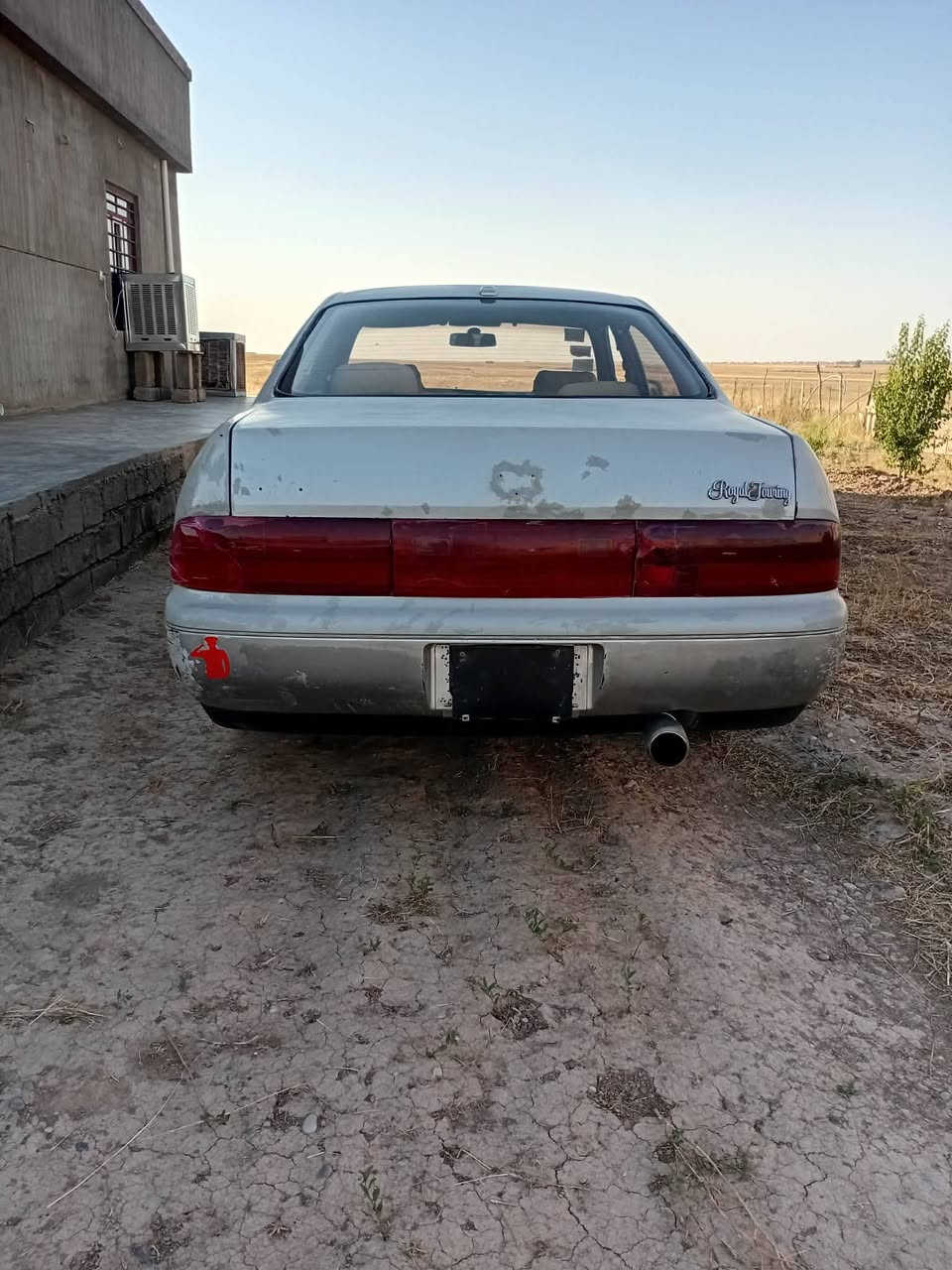 السلام عليكم. سياره بطه للبيع السعر ١٥ او مرواس حسب القناعه سياره نضيفه وجاهزه شرط / الاتصال على ***********

