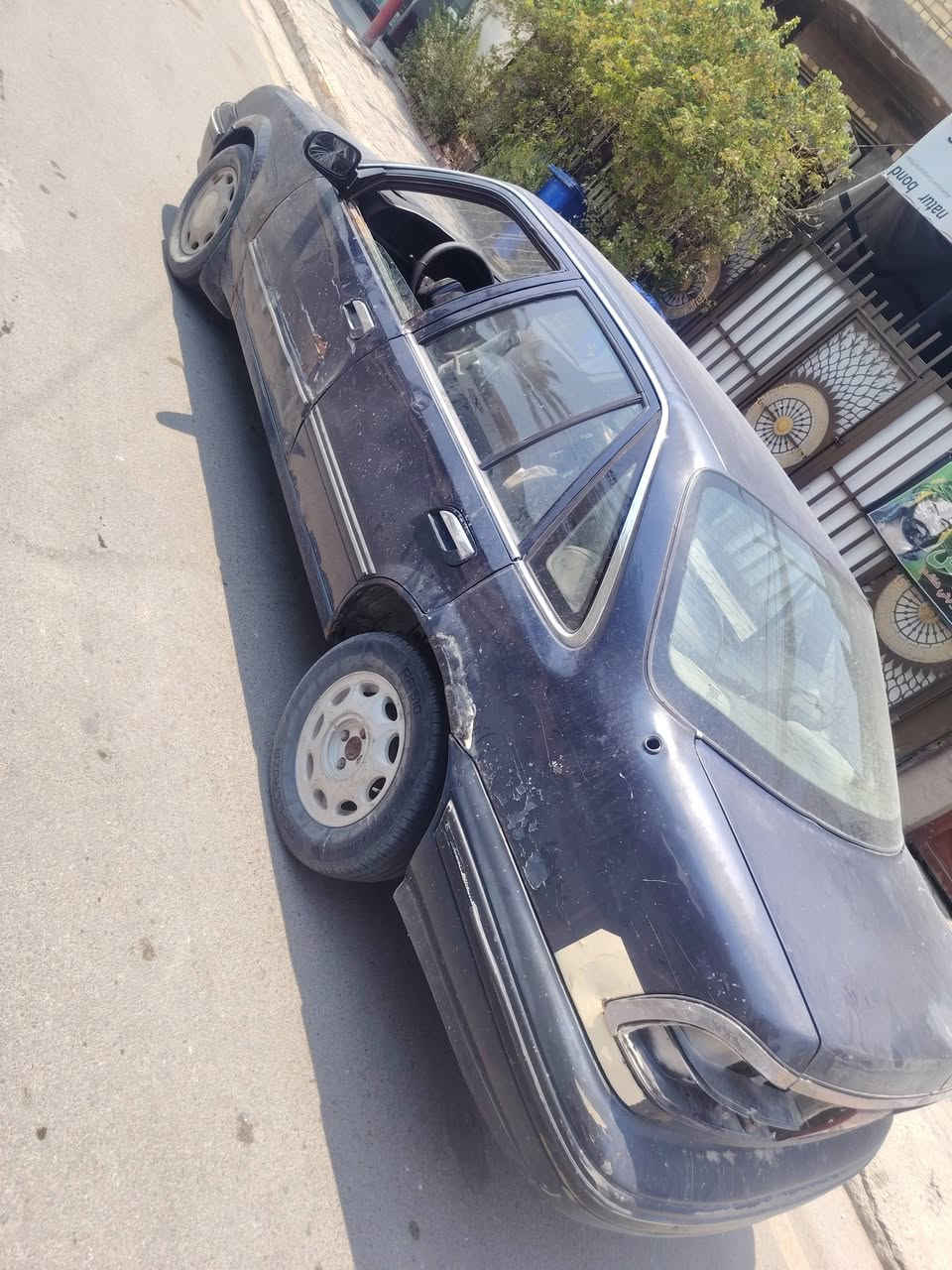 سلام عليكم عندي هاي دايو برنس موديل 1994سياره حلوه كرهبايات كله شقاله محركه حلو عندي بس لبك له دوسله يله تاخذ نمره بك ماعرف وين لمشكله بس صار سنه ما بدل دهن مال لكير وصدر مامي خلفي جدد تخم تاي جواه سنويه  بسمي تحويل ثاني يوم سعر 16وبيه مجال قليل مكاني بغداد المحموديه *********** //***********
