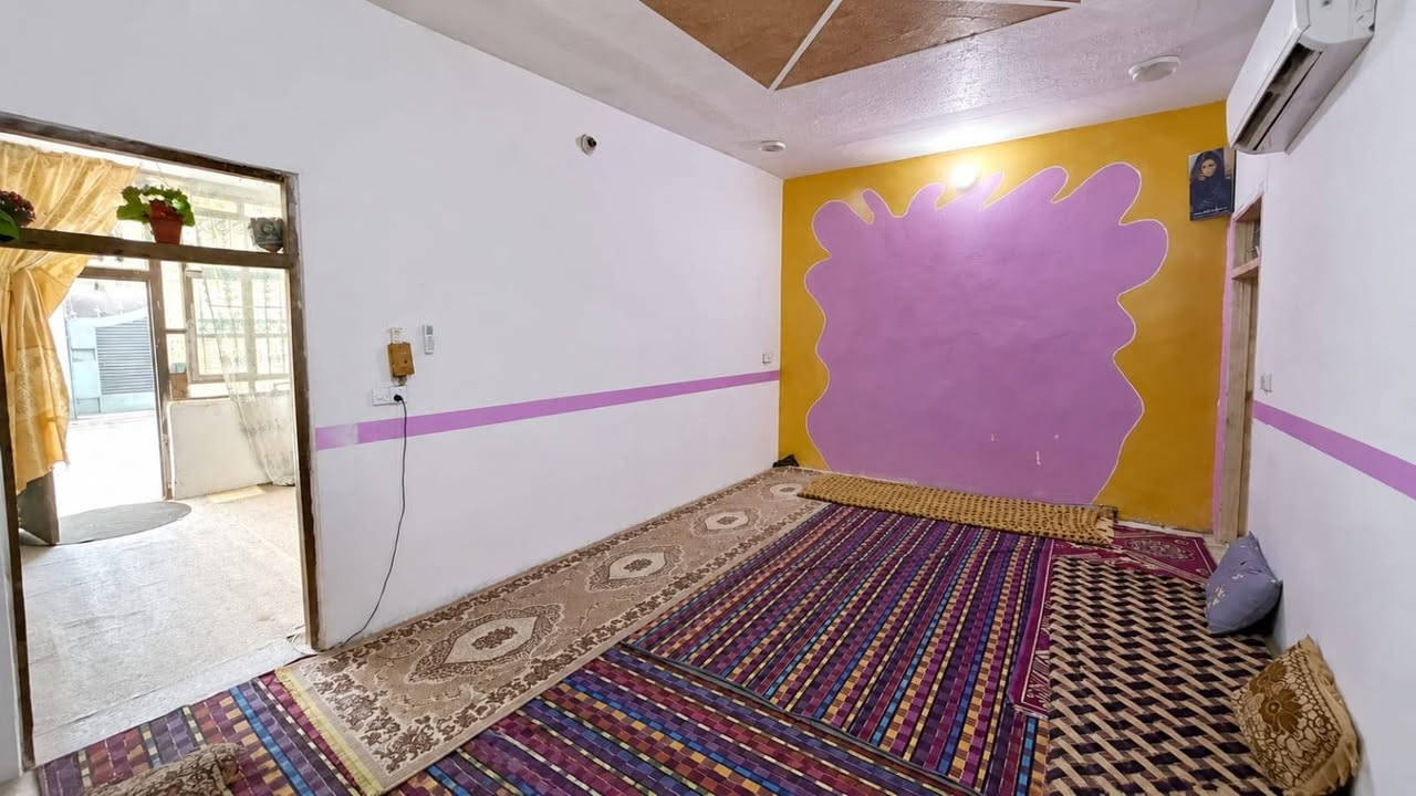🏡 بيت للبيع – 🏡
📍 الموقع: مقابل جامعة القاسم الخضراء، الفرع المقابل لاستدارة حسن فدعم، ضمن مجمع حجي حسين الجديد.

📐 المساحة: 200 متر 

💰 السعر:  السعرخاص او المراسله على الوتساب.

🔹 تفاصيل البيت:
• البيت يتكون من غرفتي نوم.
• مطبخ.
• حمام داخلي.
• البناء من الطابوق.
• البناء مسوي بوكس ورباط.
• السقف أعكادة وفوكها صبّة بورسلين.
• أرضية البيت مبلطة بالبورسلين.
• البيت مكتمل البناء وجاهز للسكن.
• متوفر كافة الخدمات.
• مساحة 200 متر، وقابل للاستفادة منه والسكن مباشرة.

 ⭐ طابو زراعي /سند 25

📞 للاستفسار والتواصل للجادين:
***********⭐

🏠 البيع مباشر، والبيت مناسب .
