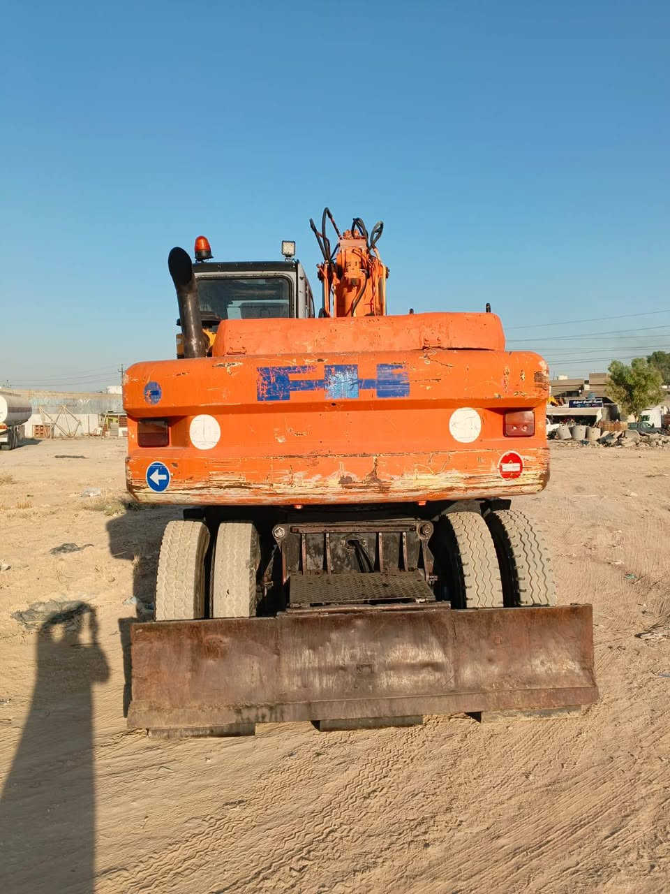 حفارة ١٦٥ • موديل ٢٠٠١ • اربيل