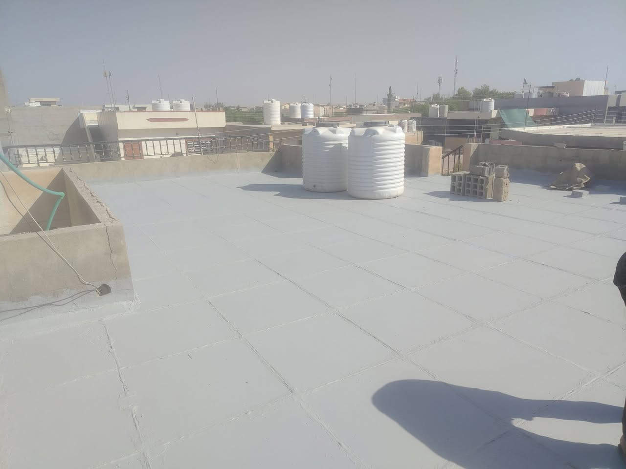 سلام عليكم متوفر لدينا روف كوت من منشى عالميه اولا لدينا إصباغ مرجان ثانيا تركي سيترونك ثالثا إصباغ دبي رابعا ألماني بماده الياف ونشونال أردني خانقين محل علي زنكنه ***********
