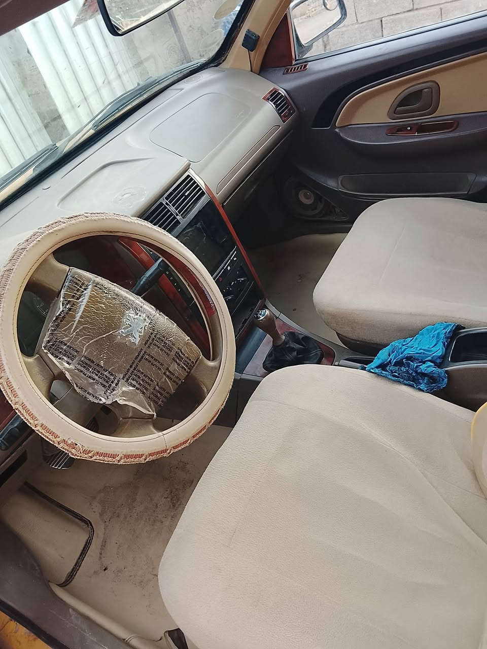 بيجو 16 للبيع سنوية لل27 حدادية نص عمر بيها خياسات بالدواير قليلة وطخة جاملغ السايق وبيها نضوح بالجبنة السعر 23 ،، رقم الهاتف *********** راعيها يريد تحويل بيته بالعمارة
