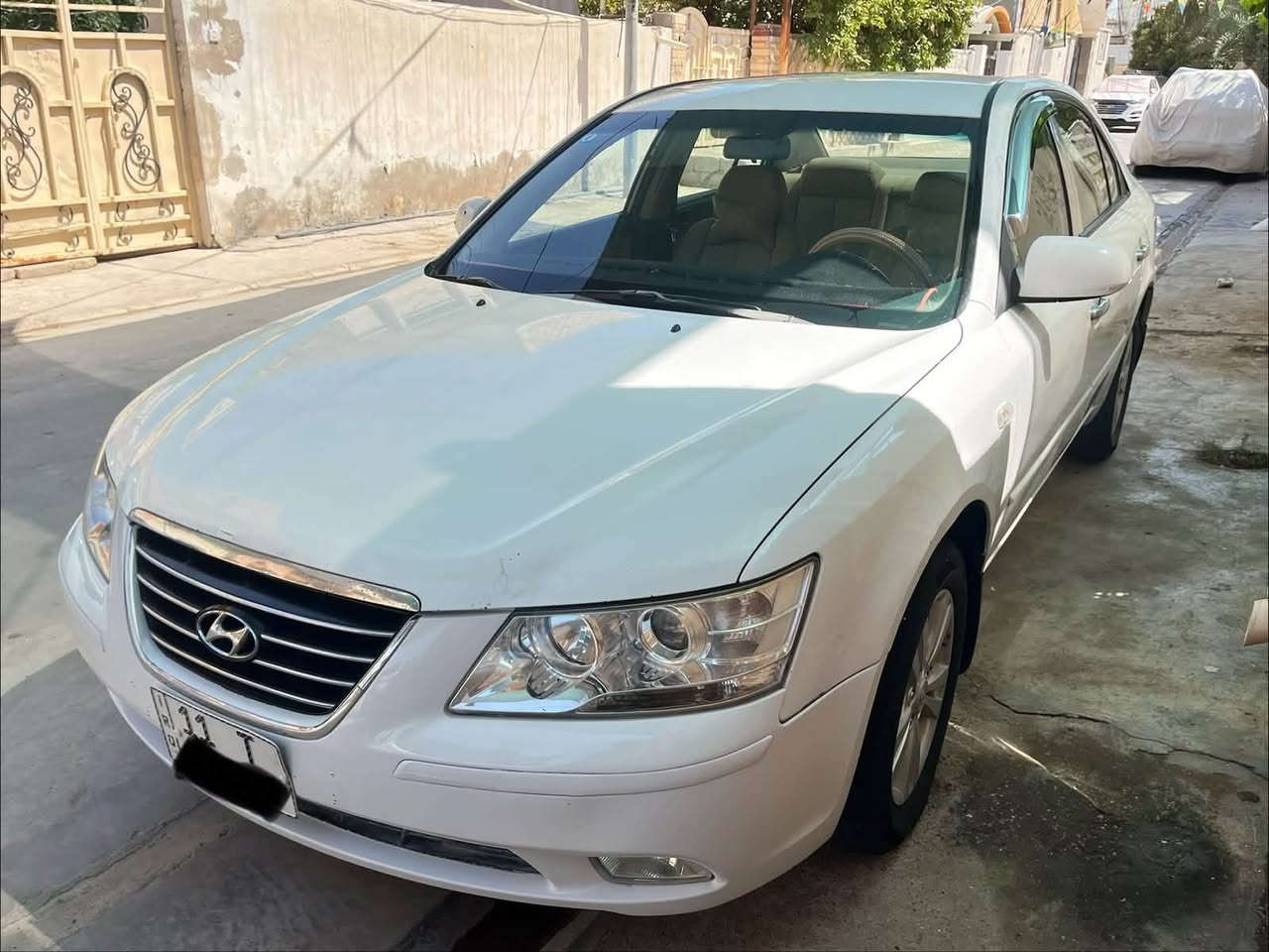 السلام عليكم
سوناتا للبيع فقط بدون مراوس موديل 2009 رقم بغداد. 
وارد كوري  محرك 2400  بيها صبغ 3 قطع قبق الجنطة و جاملغ خلفي و باب السائق  محرك كير تبريد صدر ميكانيك كله مكفول   
ستفسار اكثر الاتصال ع هـ*********** 

مكان السيارة ديالى بعقوبة

#السعر 100 وبيها مجال
