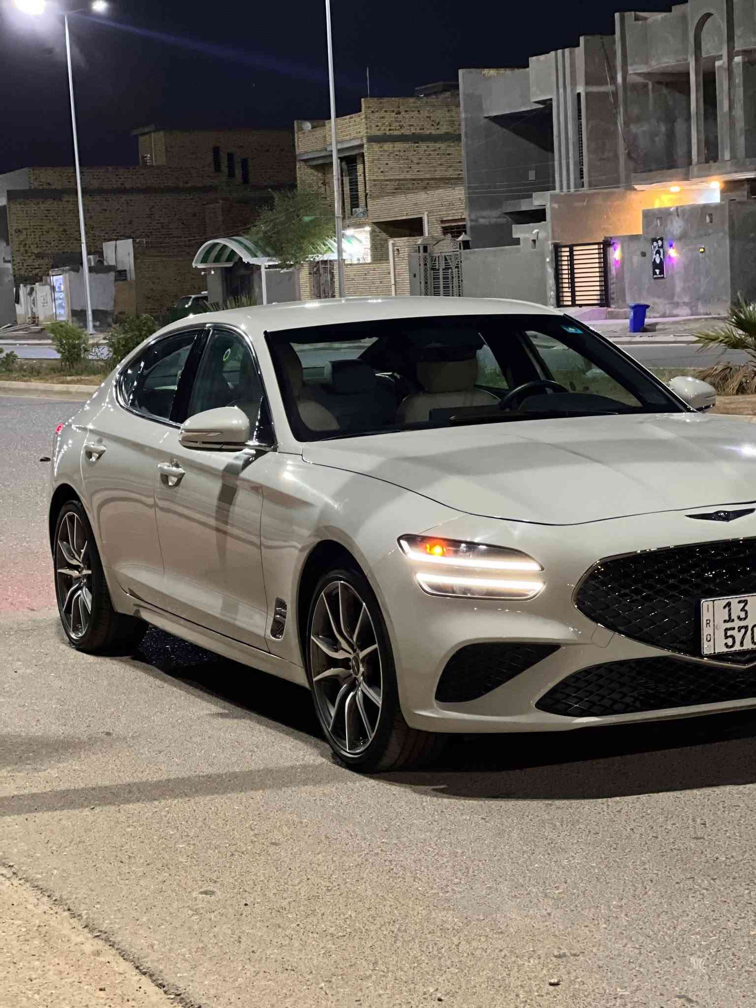 السلام عليكم …
سيارة مرقم كتاب شهداء ميسان وكاله عامه 
Genesis “G70” 2025 
لون مميز♥️
4 سلندر توربو 

مواصفاتها 
رادار امامي 
رادار خلفي 
رادار جانبي 
كاميرة خلفية 
شفتات ستيرن 
انضمة قيادة 
ايكو نورمال سبورت  سبورت بلاس
تدفئة ستيرن 
كشنات كهرباء 
شاشة كار بلاي اندرويد اوتو 
كشنات تدفئة 
تشغيل عن بعد 
بصمة
اشاير بلمري 
قيادة ذاتية 
مثبت سرعة 
نقطة عمياء 
جنطة كهرباء
والمواصفات البقية معروفة بالجينسز
 
ماشيه 9 ميل 
حادث السيارة جاملخ صفحة السايق  مصلح نفس ومصبوغ والبنيد بي تعديل بارد كلش بسيط السيارة  
السيارة امانة الله حيل حيل نضيفة 
مكاني بلعماره 
 ***********
