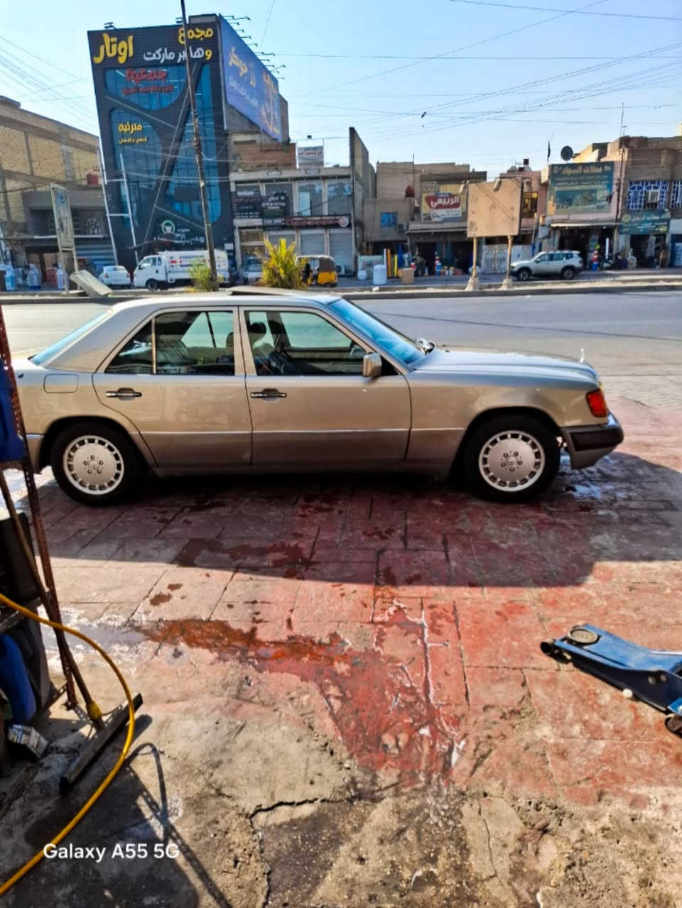 مارسيدي داب للبيع ١٩٩٠ سيارة حلوه وجاهزة بلادية سيارة مصبوغ حزام اثر شخوط سيارة غرفته جلد غرفتة حلوة جديدة سيارة بسمي هزة وسنوية جديد سعرها ٧٨ وبيه مجال مكان سياره بغداد الحبيبية ***********
