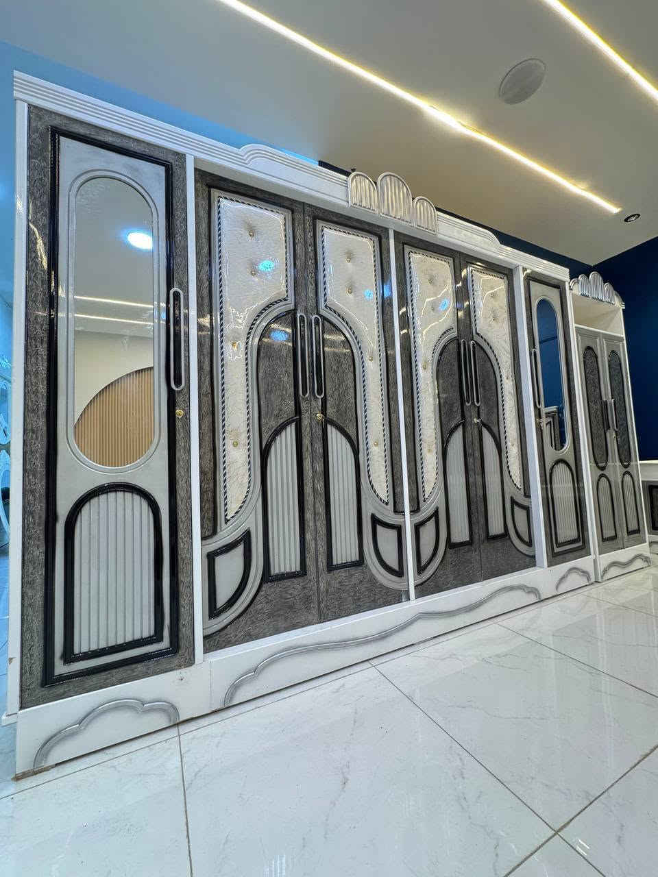 غرفة مرمري • ٧ قطع • دولاب ٦ باب