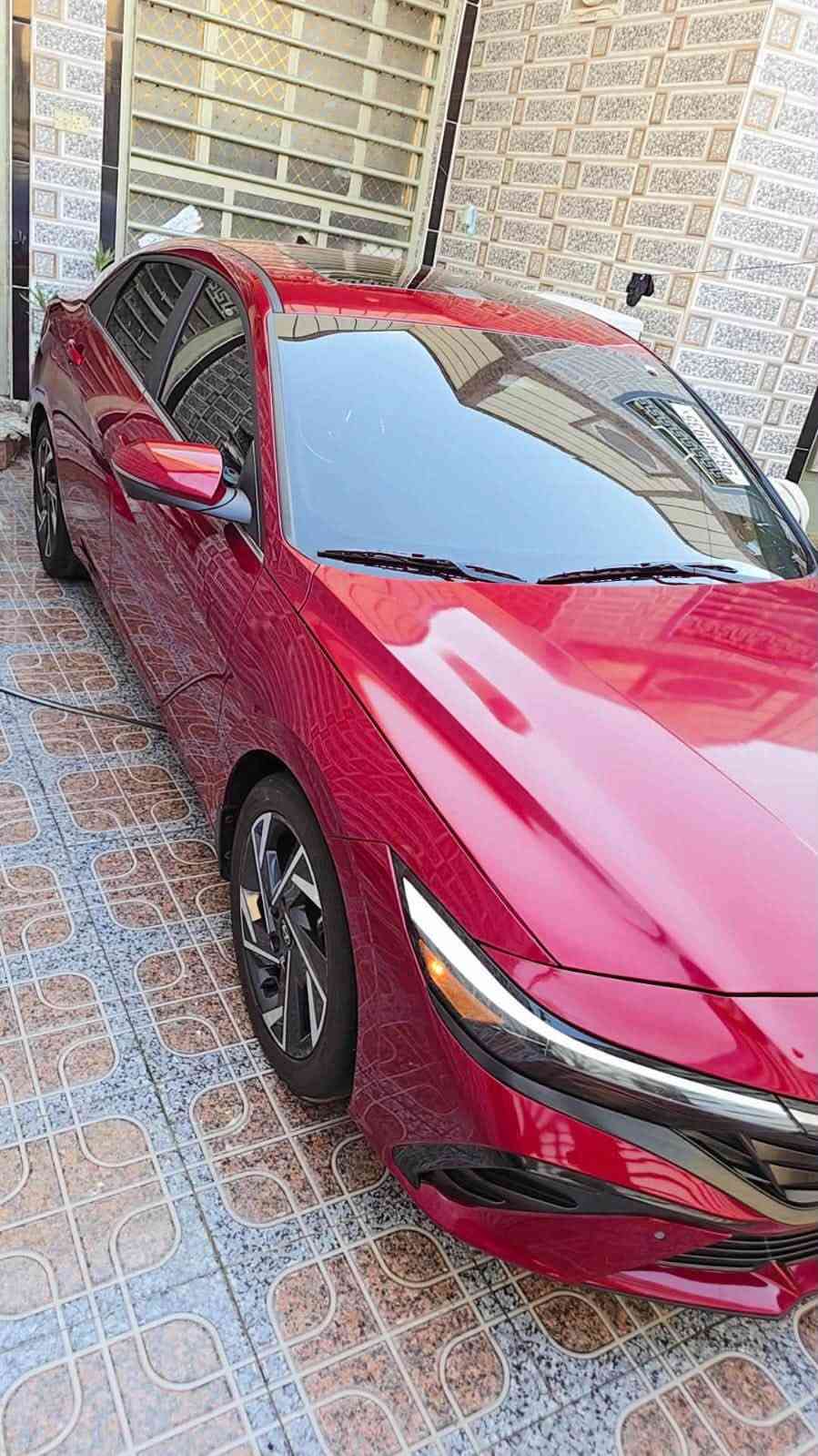 سلام عليكم الانتره موديل ٢٤ سياره فول موصفات لخير لمتتد سياره حادث فقط بنيد بدون لا دوخل لا شي يمك صور الحادث  وسونار
محرك 2000
 مكاني بابل 
تفاصيل***********‬

نص مكتوب في الصور:
- iaai.com/vehicledeta 360 View HD View 4/17
- 360 View HD View 000-45357834 - 06/18/2025 - IAA Inc. 3/17 iaai.com/vehicledeta
- 9:56 iaai.com/vehicledeta 360 View HD View 000-45357684 - 06/15/2023 - IAA Inc. 16/17