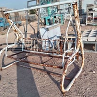 مرجوحة • تحتاج صبغ • ما بيها عيب
