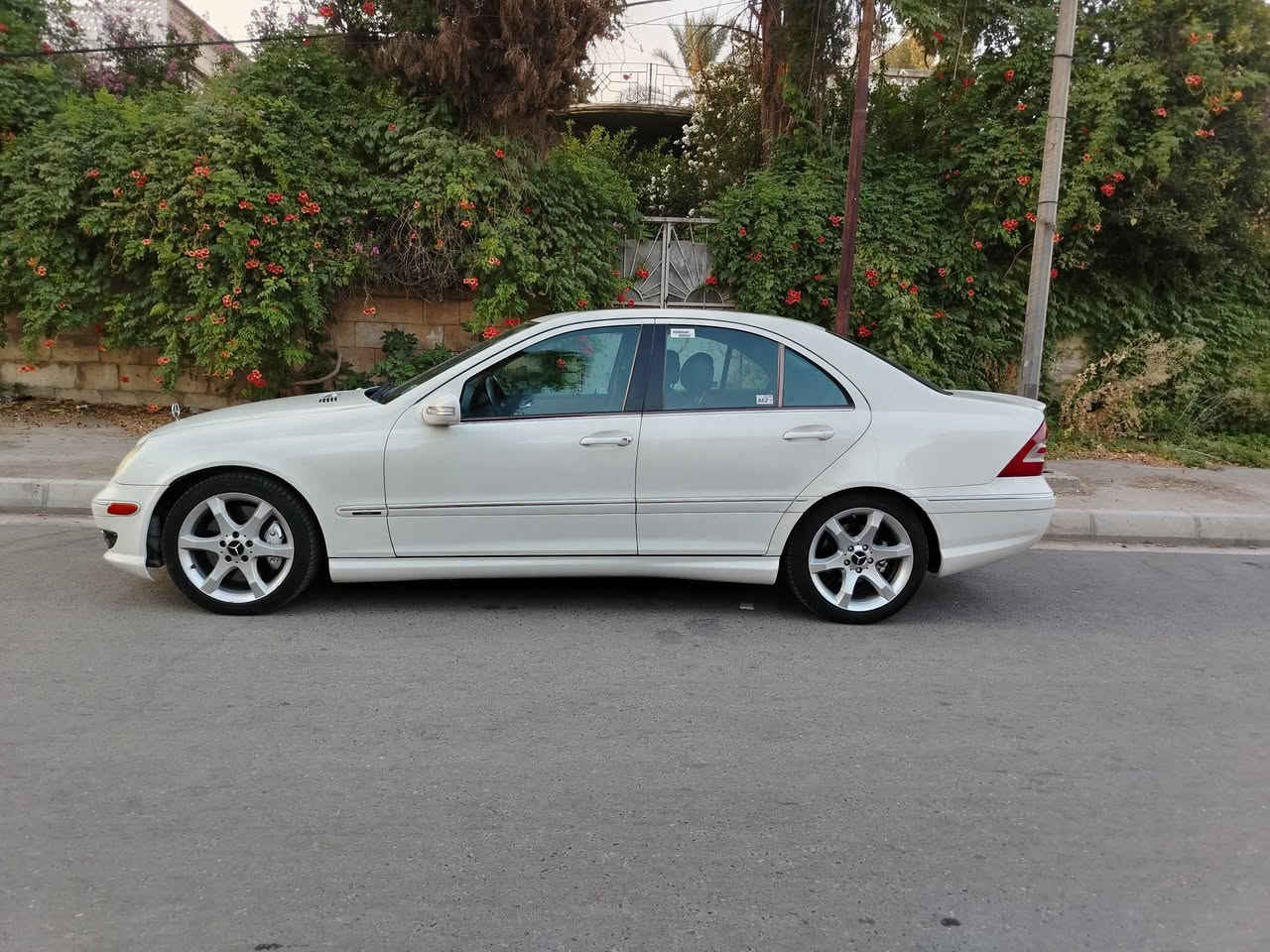 مارسيدس بينز AMG SPORT
الحجم C230
الموديل 2007
دهوك سنوية 2030
شرط التحويل
المكان الموصل
المحرك 6سلندر 🚀🚀
الكير اوتوماتيك
تبريد شرط ثلج 🥶🥶
غرفة جلد وضع شركة +كراسي كهربائي +تحكم كهربائي +خزن ميموري٠
ويل كب تو سايز رياضي أصلي شركة
أستيرن تحكم كهربائي
سلايت كهربائي فوول تحكم
السيارة فوول فوول مواصفات
برده خلفية كهربائي
السعر 105ورقة
المكان الموصل
***********
***********
