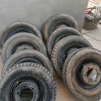 اطارات مستعملات • ٨ اطارات حجم ١٣ • محور ١٤
