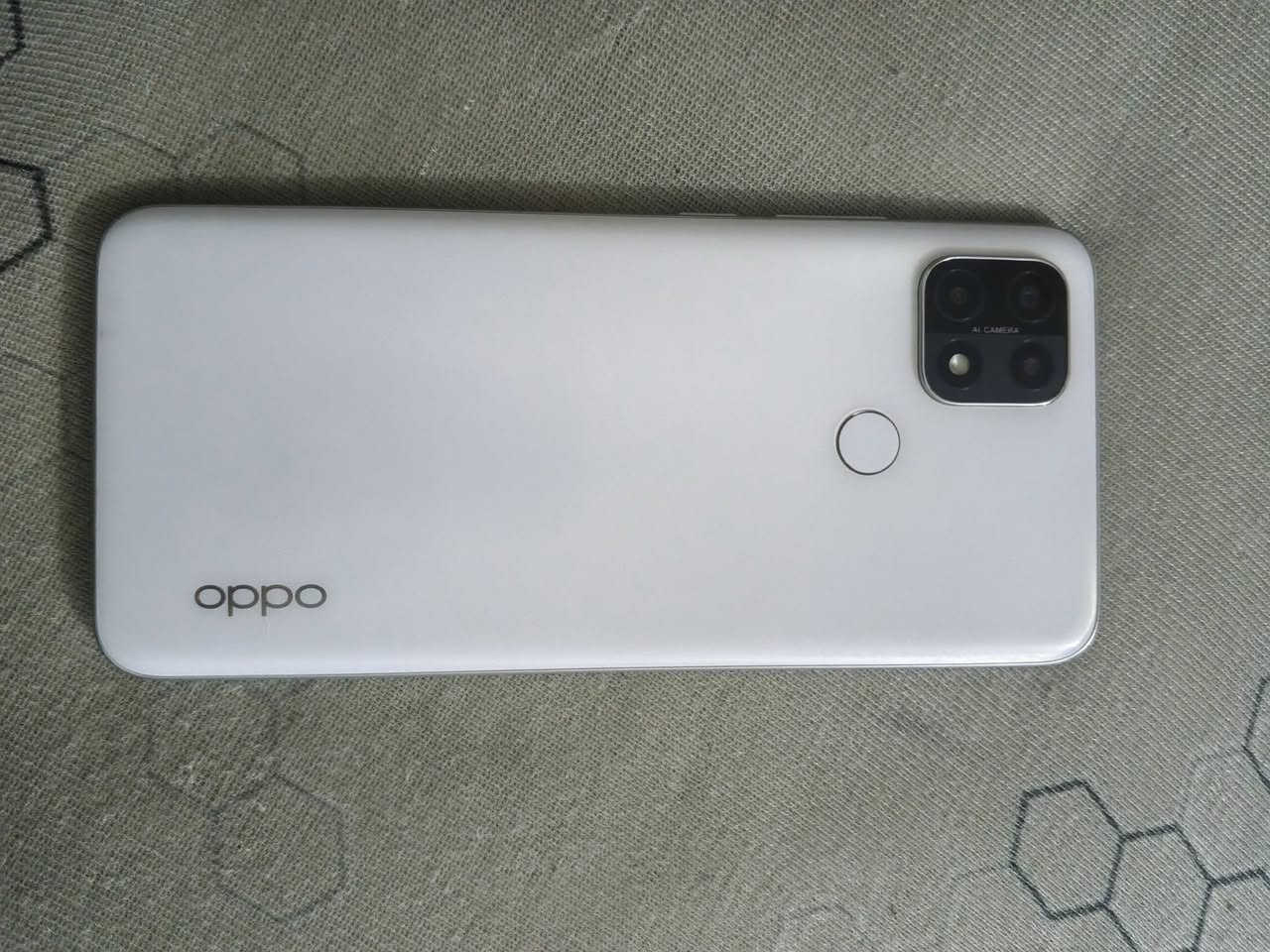 سلام عليكم 

اثنين اجهزة اخوات oppo a15s

الذاكره// 64 

البطاريه//4230mAh 

الكامرات شغالات امامي و خلفي 

اجهزة نضيفه مابيها اي كسر ولا زلغ 

الاجهزة يشيلن ثنين سيمكرتات و رام 

ما داخل صيانه ابدا 

الاجهزة بدون ملحقات

السعر اثنينهن ب 250 وبيهن مجال 

التواصل واتساب فقط //***********
