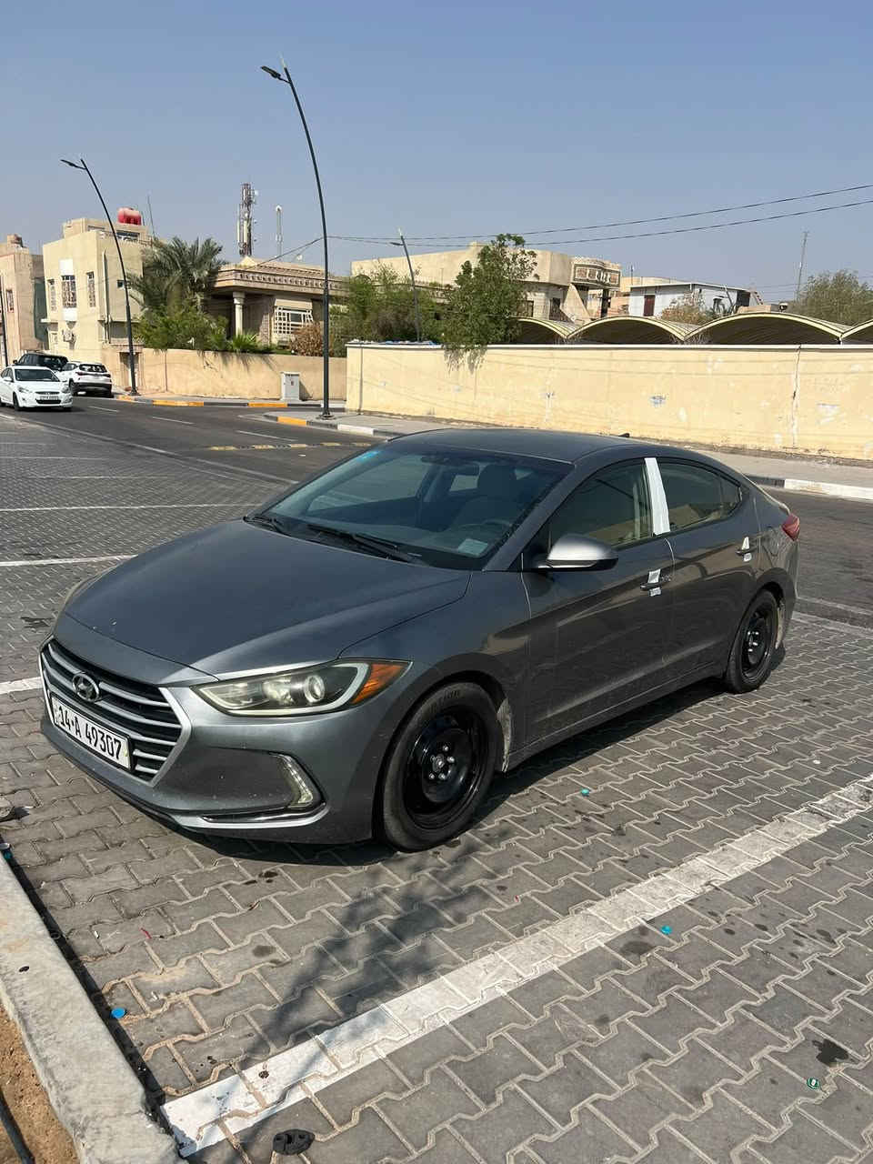 النترا 2018وارد امريكي مكنة 2000دوش كير ATداخلة كلين ومضروبة بلبصرة باملغ الخلفي ومصبوغة صفحة اثر الجراد بدون معجون ولا تكم السيارة حرة بسمي تحويل ثاني يوم المكان الجنينة الرقم *********** السعر 105وبيهة مجال ماشية 98
