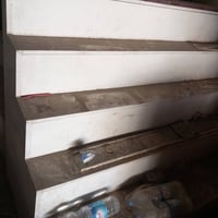 عارضات محل • مستعملة • نضيفات