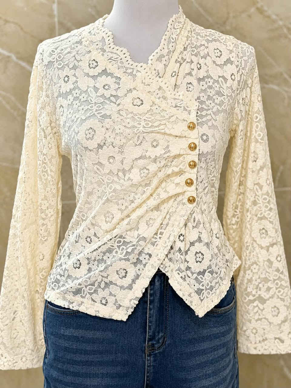 ✨ ستايل أنيق وسعر يجنن 😍

👖 كيلوت جينز 17,750 د.ع
👚 قميص كيبورد 21,750 د.ع

قطعتين يكملن إطلالتچ بكل أناقة 🤎
📩 للطلب والاستفسار راسلونا خاص
لارين | Larin
