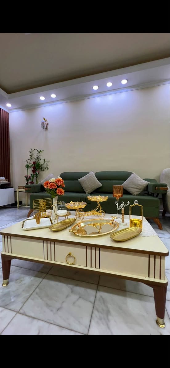 ميز وسطي • طبلات • بغداد