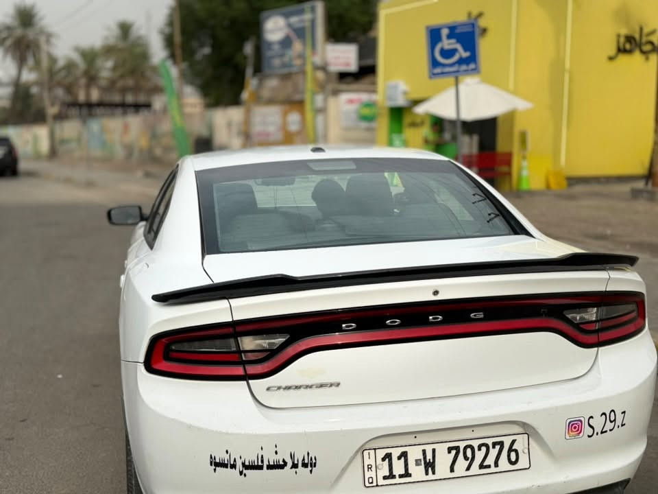 سلام عليكم شباب جارجر موديل 2015 اس اكس تي  كنديه 
بسمي سياره كلين صار بيها شويه خياس يم الجامه الخلفيه وصلحته والباقي كفاله صدر نضيف تخم تاير جديد سياره حلوه وخير من الله بالعافيه ع الي ياخذها ترهم مراوس بوبامه 
سعر 185 على الفيس ممتواجد رقم تليفوني 
 ***********

نص مكتوب في الصور:
- S.29.z