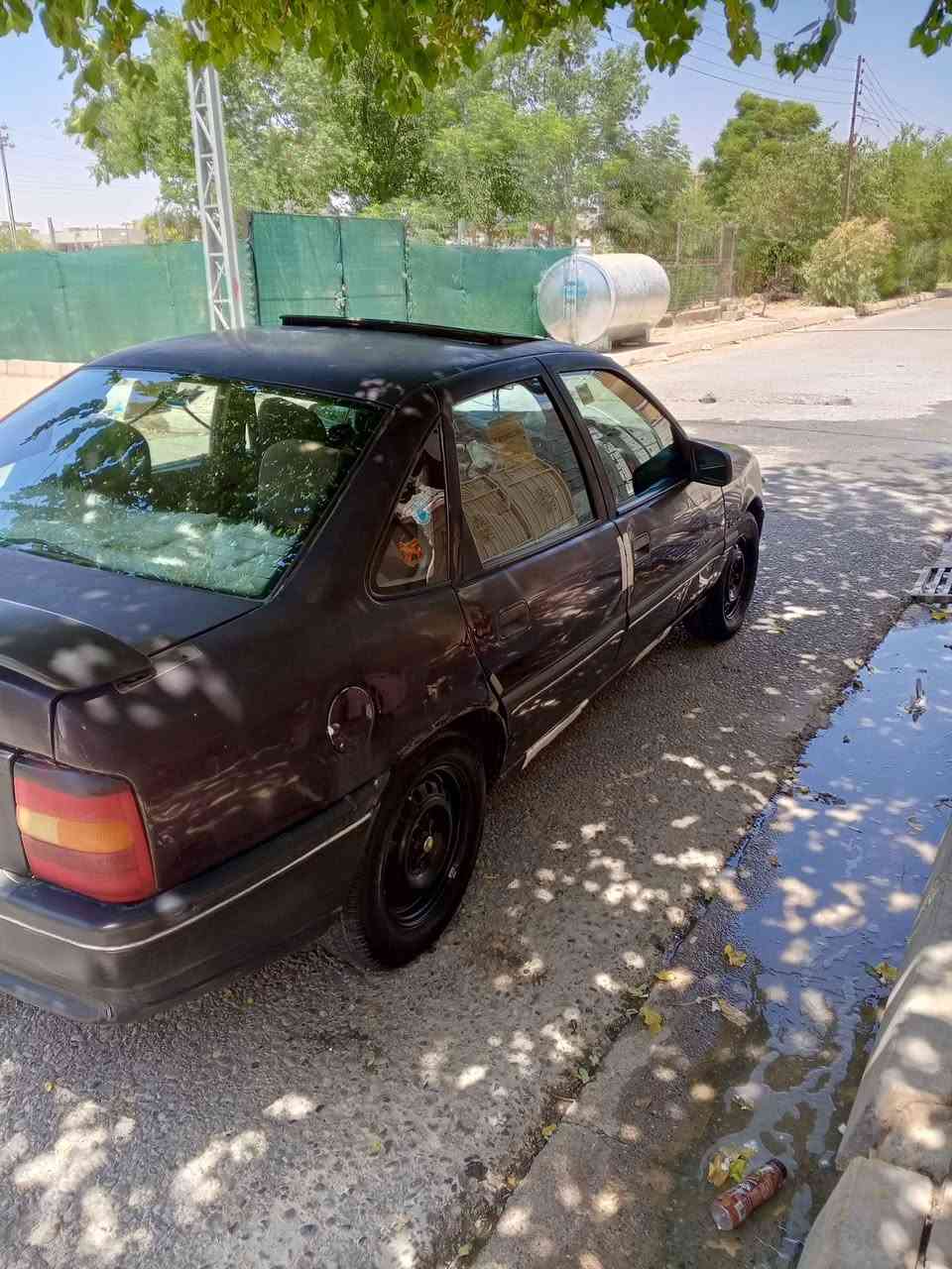 اوبل فيكترا موديل 1992 محرك 18بلادي مرغوب سياره بسمي مع كوبون بنزين سياره مال بيت سعر 42$وبي مجال رقم موبايل *********** كركوك, العراق

