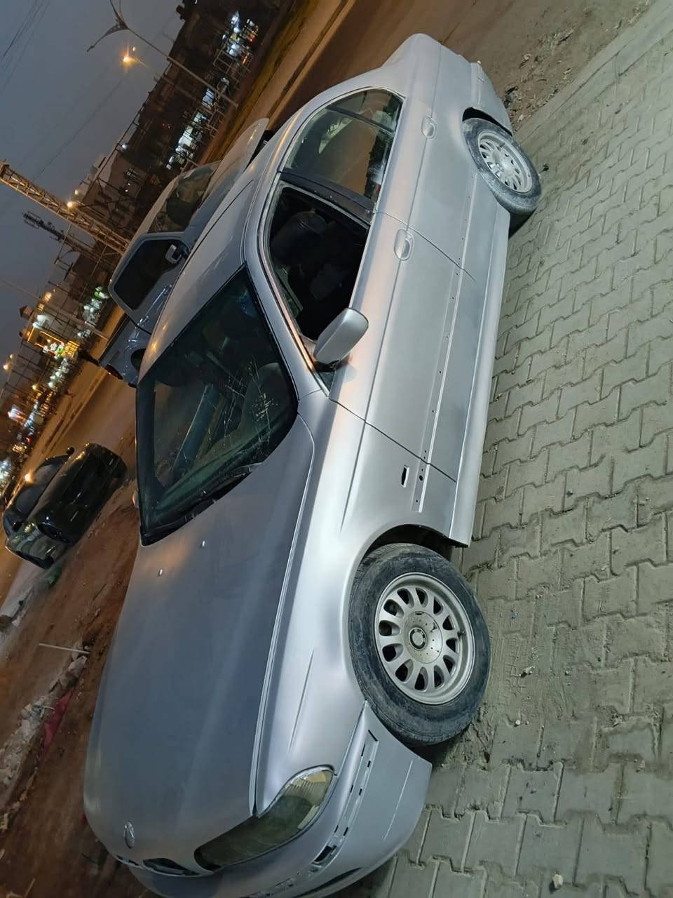 السلام عليكم بيام صقر فول مواصفات مديل 2000 السياره وكاله فقط الكردي ما يقبل يحول بس وكاله السنويه 28 رقم انكليزي السيارة بل تعمير او هاي صورهه بل تعمير او قبل ما اعمرهه السياره حلوه او مال جناي او الصقر معروفه بعد حجم المكينه 28 تك فانوس 528 السياره صاروخ بل كاع المكينه او الكير كفاله التبريد عوزه بس كمبريسر السياره اترايك للشمال بيهه مكان السياره البصره الحيانيه شارع ستين اكبال المعارض الجديدة السعر 70 او بيهه مجال للطيبين ما تعرف بل صقر لا تعلق تعليق سلبي رحمه لهلك ما تعجبك اعبر المنشور او كان الله يحب المحسنين ***********
