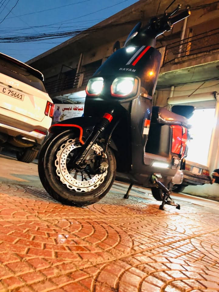 دراجه شحن RAYAY
مواصفاتها معروفه الماطور مستعمل شهرين 
البطاريه عقل وملف شرط الفحص 

دبل سويج وبصمه 
كلشي شغال 
السعر 900
البايع شاري لا تتصل وابو 800 
لا تعب نفسك وتتصل 
***********
عنوان شارع حلب
