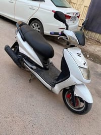 دراجه سكنس نثيه ياباني 140 الدراجه كلشي بيها شغال مناقصها كلشي .. السع...