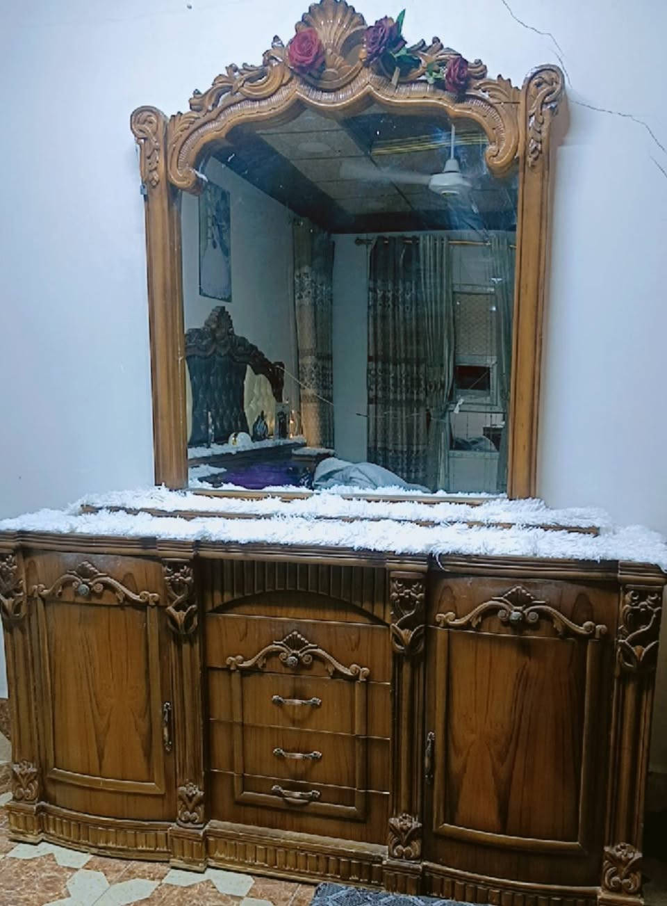 السلام عليكم عندي غرفة نوم للبيع خشب صاج ثقيل فصل السعر مليون و400الف بيها مجال *********** واتس *********** مكاني موصل
