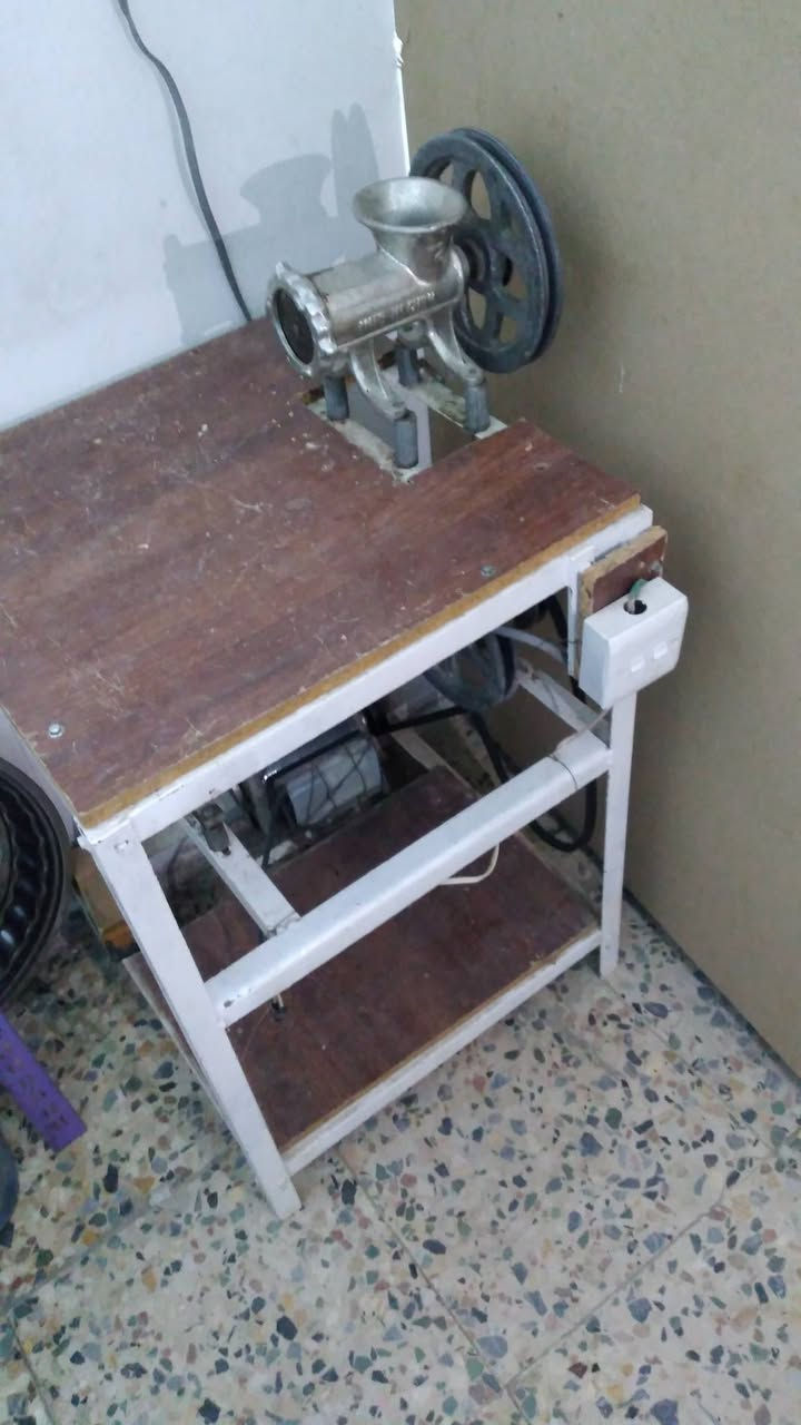 مثرامه مال فلافل البيع نضيفه وهي شي ما عيزها تجي وتشوفه  حجم ١٢ عنوان نجف الشرف حي الرحمه
تصال وعلى اخاص موجود  ***********

