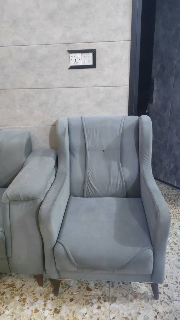 سلام عليكم تخم جديد ستعمل سنه اخذته ببمليون ٧٥٠ وريده ابيعه. سعر ٧٥٠ وبي مجال ١٠ قطع نضيف ومابي ياضرار مكني حله يم مدينه حمورابي ياتفاصيل بعد رقمي ***********
