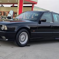 بي ام دبليو 525i • ١٩٩٠ • فول مواصفات